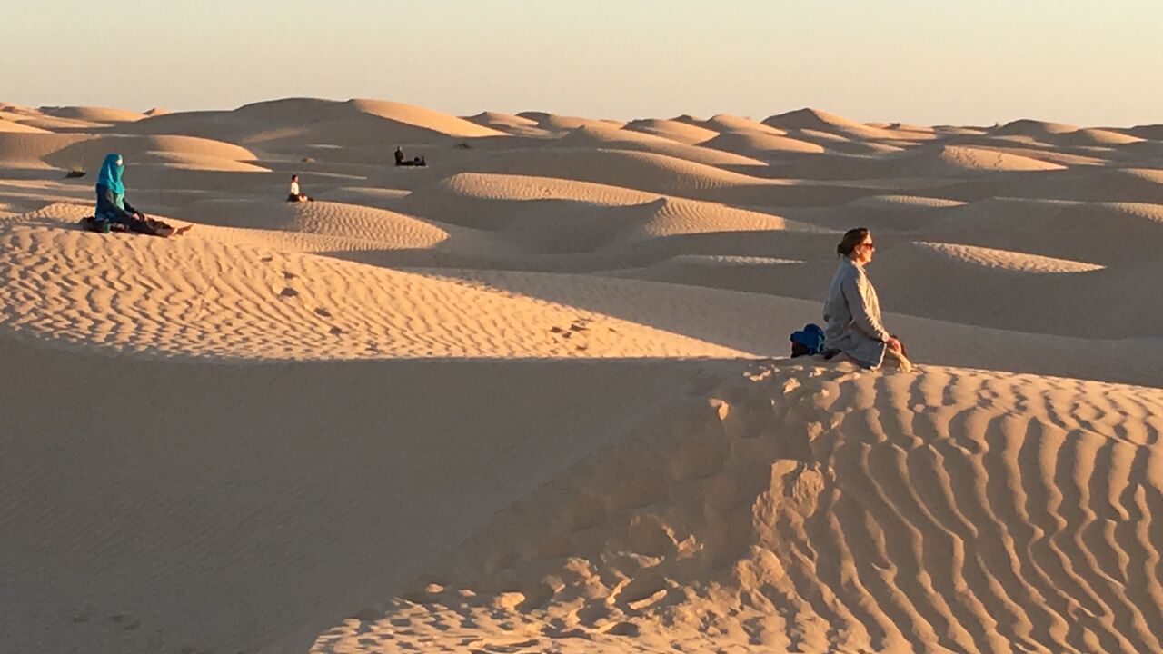 Die Stille erleben - Wüstenretreat mit Kameltrekking in Tunesien mit drei Schweigetagen
