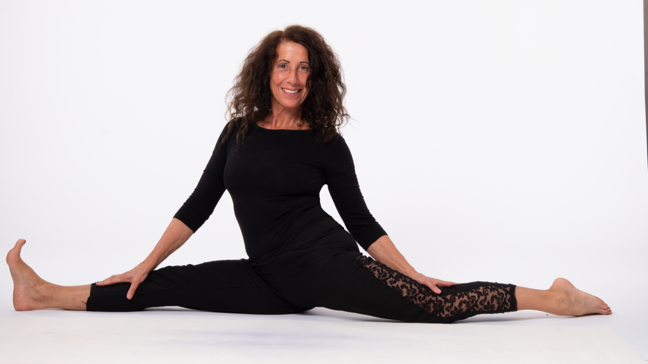 Die Kraft der Mitte stärken mit Hatha Yoga und Qi Gong für mehr Ausgeglichenheit von Körper und Geist im Berufsalltag