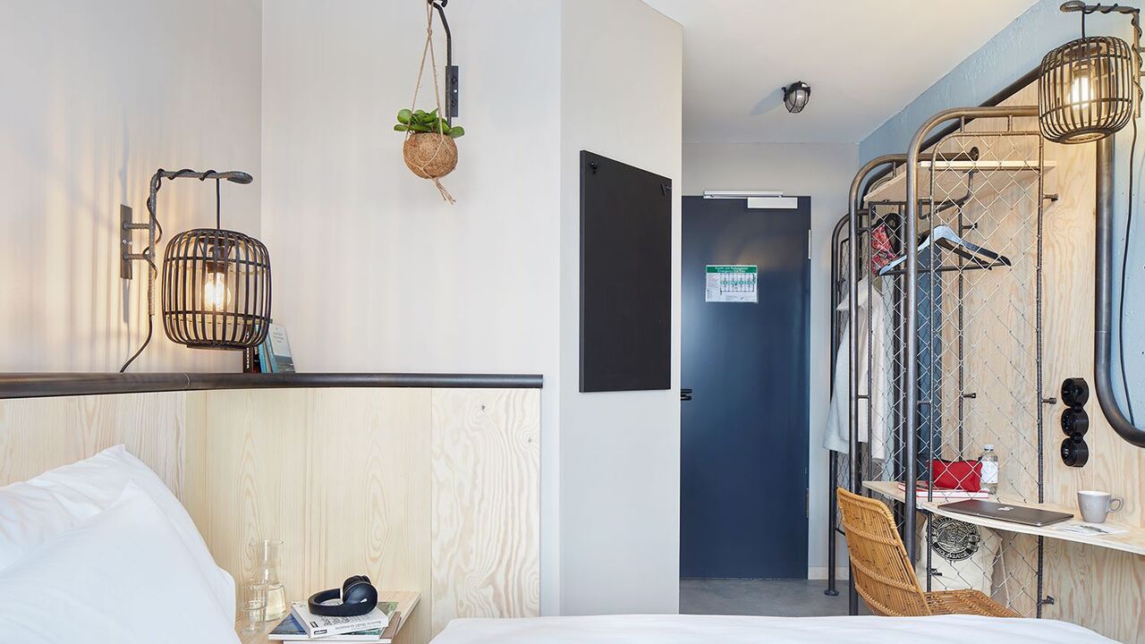 Teamqualitäten im Alltag stärken - ein Seminar mit Yoga und Hund