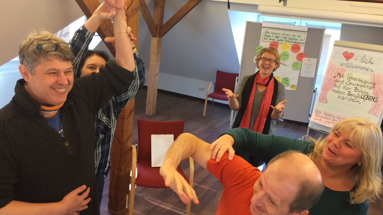 Mit Überzeugung und Souveränität auf der Bühne meines BerufsLEBENS handeln