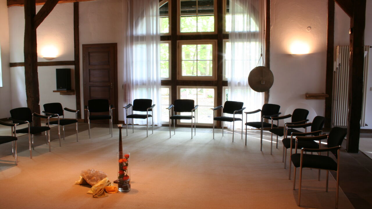 Mehr Ausgeglichenheit im Beruf durch Iyengar®-Yoga und Ayurveda