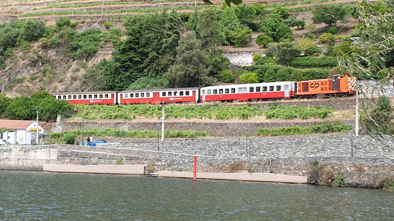 Porto – Von der Industrie- und Hafenstadt zur modernen Metropole?