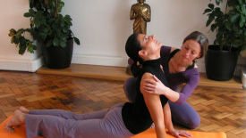 Entspannung und Stresslösung durch Yoga