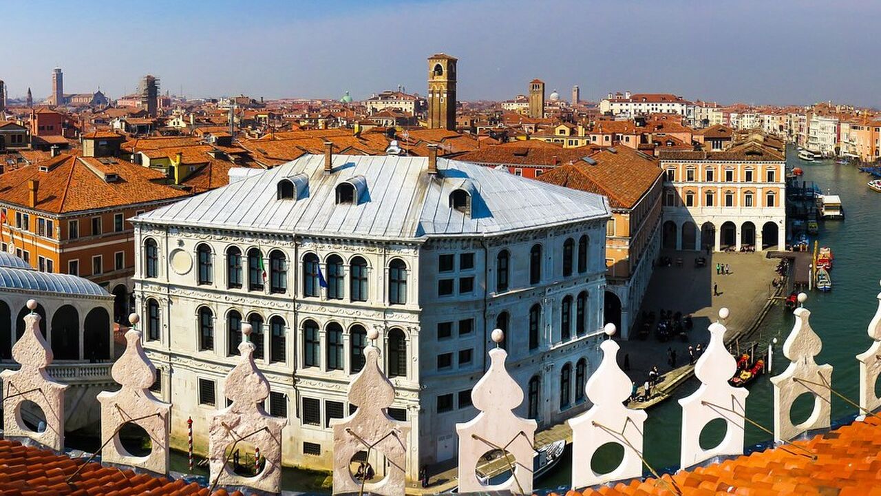 Futura – Venezianische Frauen gestern und heute. Einblicke in die europäische Frauengeschichte