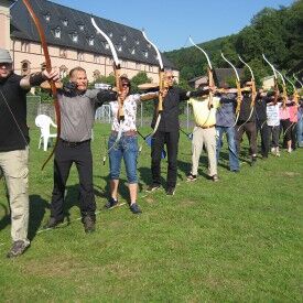 Achtsam und gelassen zum Ziel - Vertiefungsseminar mit Bogenschießen