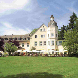 Gelassenheit, Kraft und Selbstvertrauen im Beruf durch Yoga und Meditation