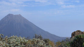 Die Kapverden: afrikanische Inseln im atlantischen Spannungsdreieck Afrika – Europa – Amerika