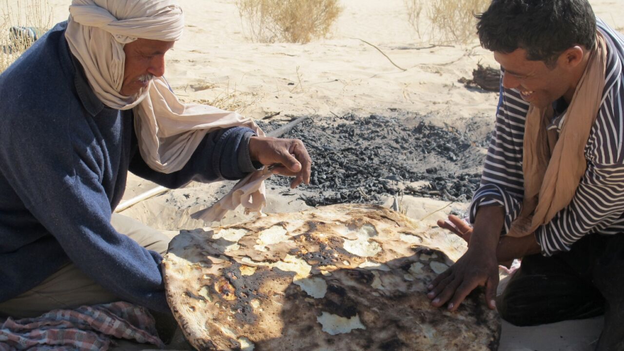 Die Stille erleben - Wüstenretreat mit Kameltrekking in Tunesien mit drei Schweigetagen