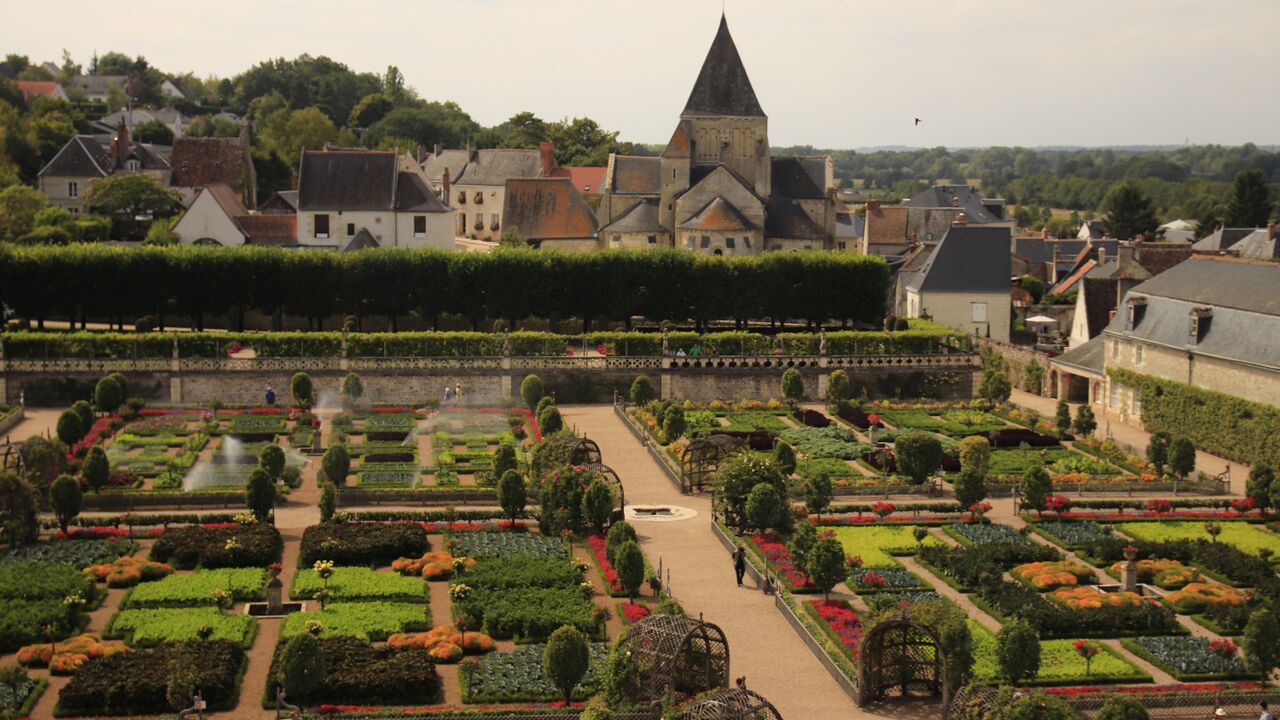 Macht, Gesellschaft und europäisches Kulturerbe im Loiretal