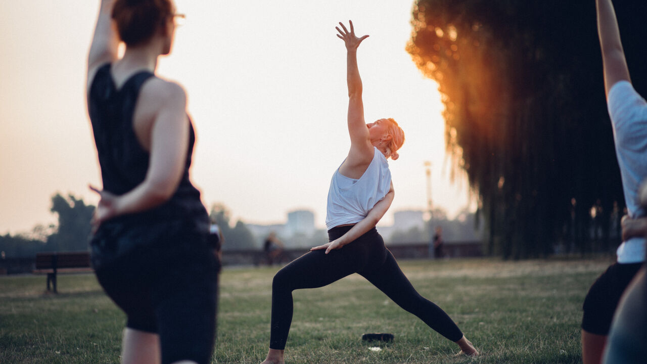 Gelassenheit, Kraft und Selbstvertrauen im Beruf durch Yoga und Meditation