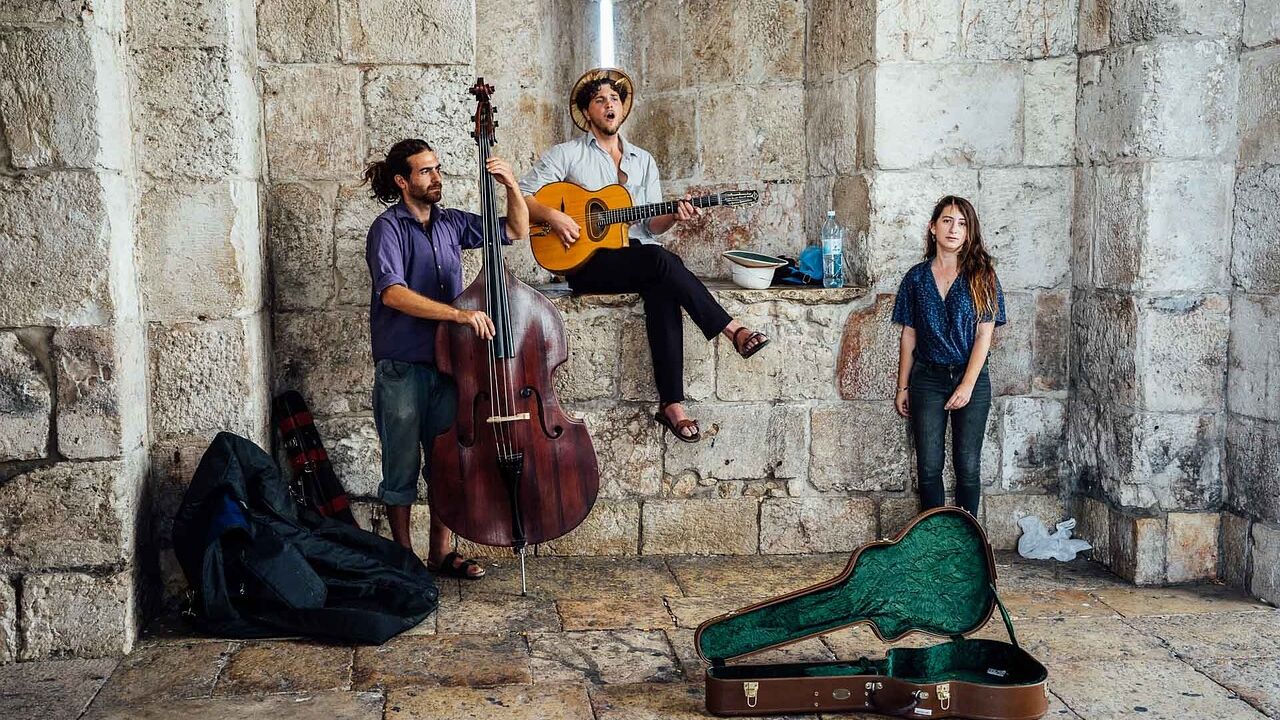 Jerusalem – die „heilige Stadt“ zwischen Alltag und Ausnahmezustand