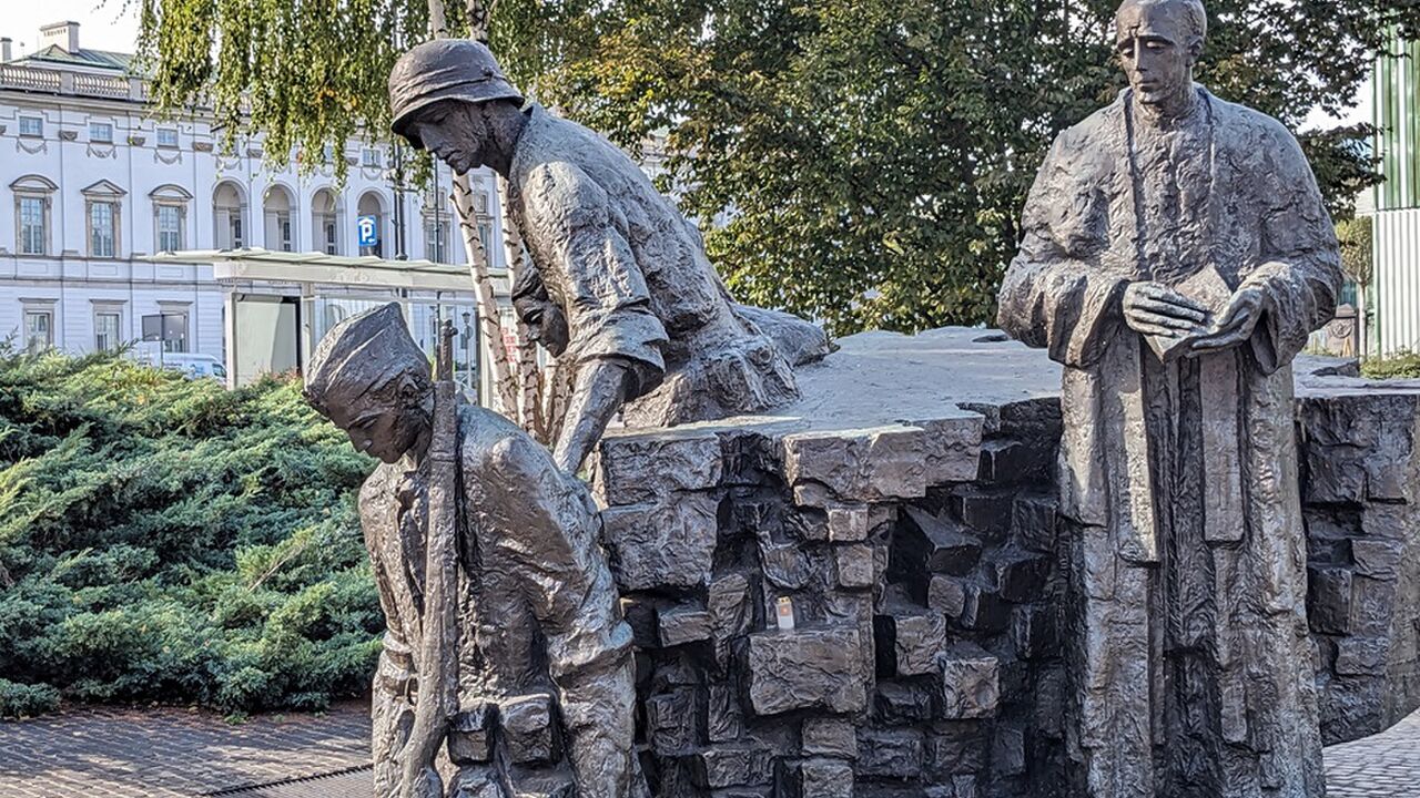 Warschau: Vom „Paris des Ostens“ zur polnischen Metropole