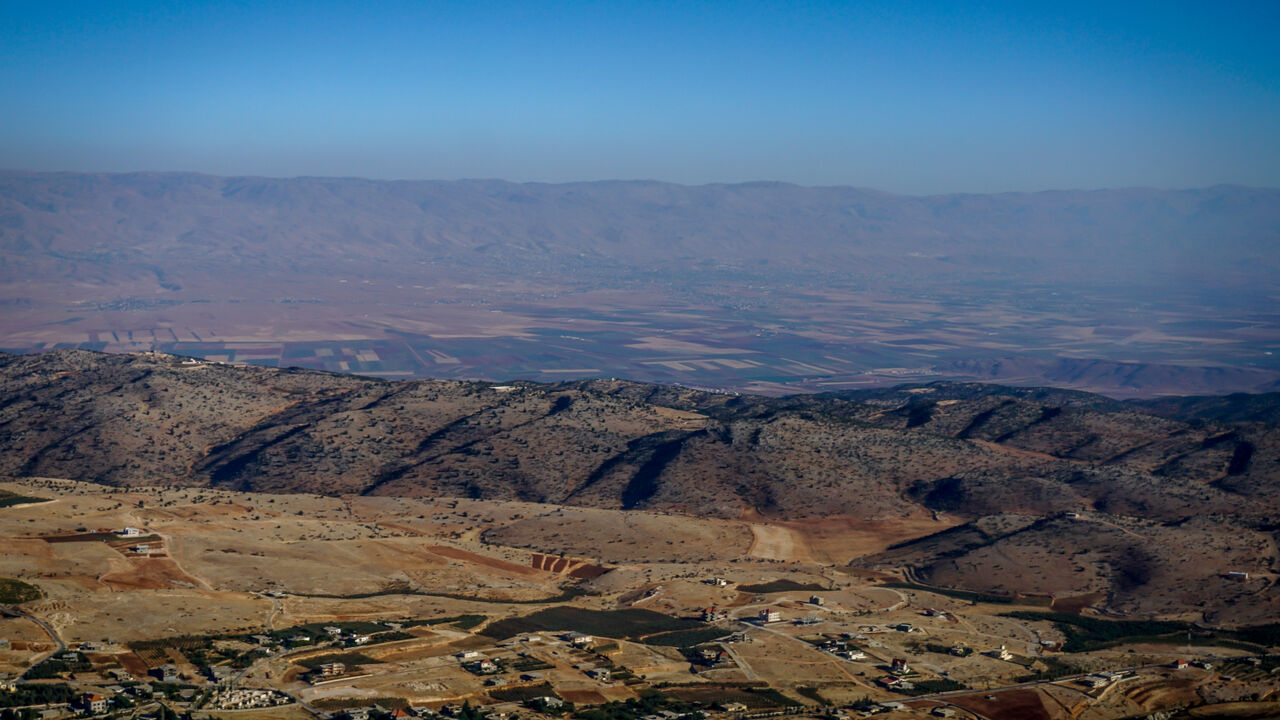 Beirut – Geteilte Stadt oder Brücke zwischen Ost und West? Der Libanon als Schnittstelle zwischen arabischer Weltund Europa
