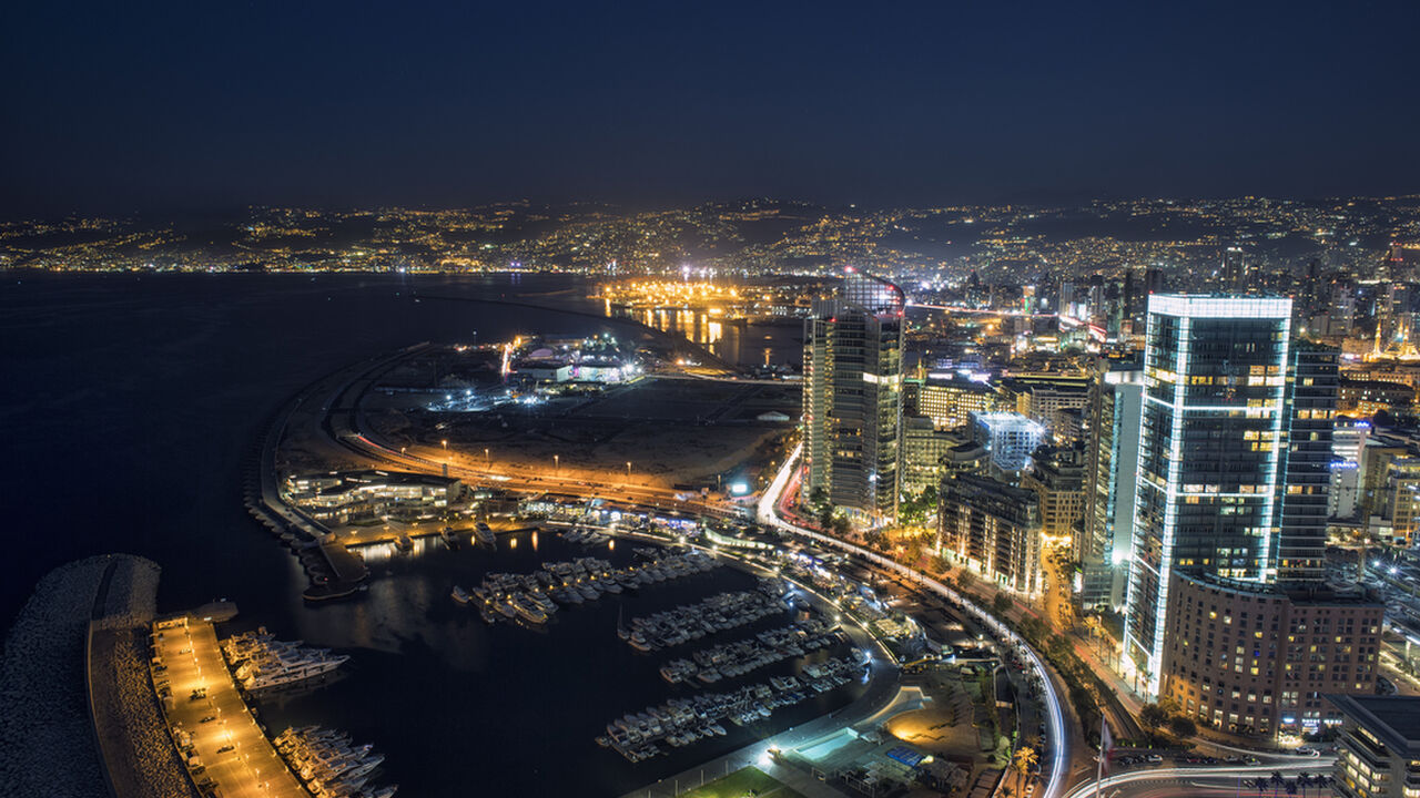 Beirut – Geteilte Stadt oder Brücke zwischen Ost und West? Der Libanon als Schnittstelle zwischen arabischer Weltund Europa