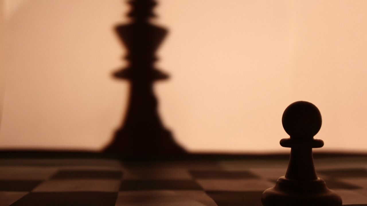 Umgang mit Machtmenschen, Narzissten und dominanten Menschen