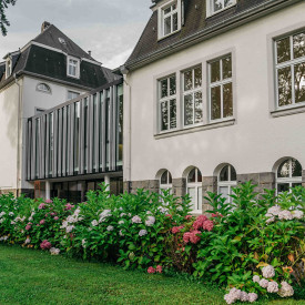 Stärkung von Resilienz im Beruf durch Yoga und Meditation