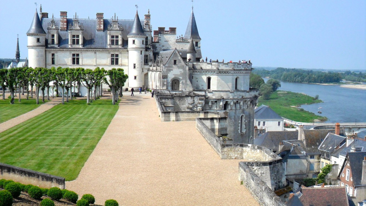 Macht, Gesellschaft und europäisches Kulturerbe im Loiretal